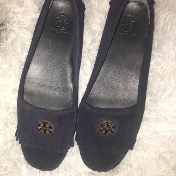 Tory Burch Moccasin with Fringe Driving Loafer - Picture 1 of 3